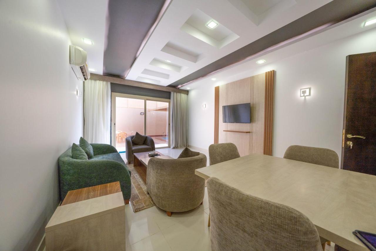 Mirada Gold Jizan - Resort & Private Pools Esterno foto A living room in a modern apartment