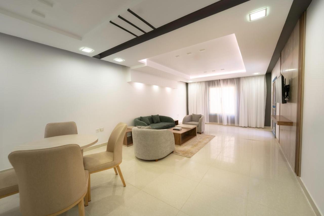 Mirada Gold Jizan - Resort & Private Pools Esterno foto A living room in a condominium